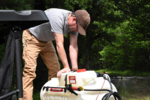 spraying-food-plots