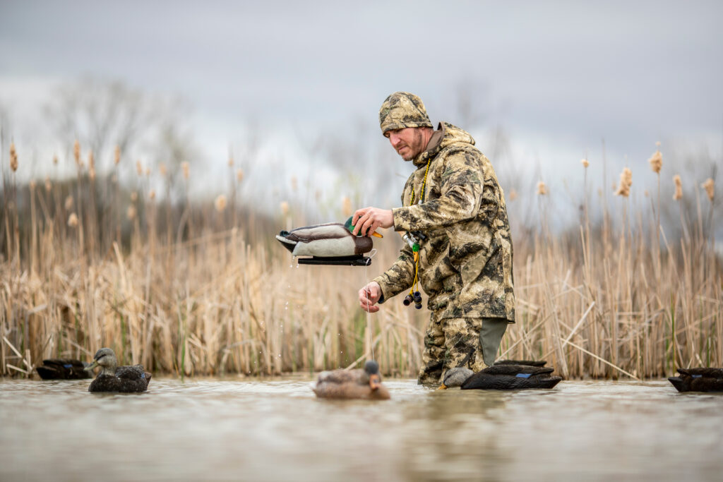 picking-up-decoys